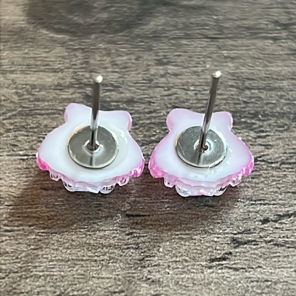 🎄 5 for $25 🎄 Handmade My Melody earrings - Picture 2 of 5